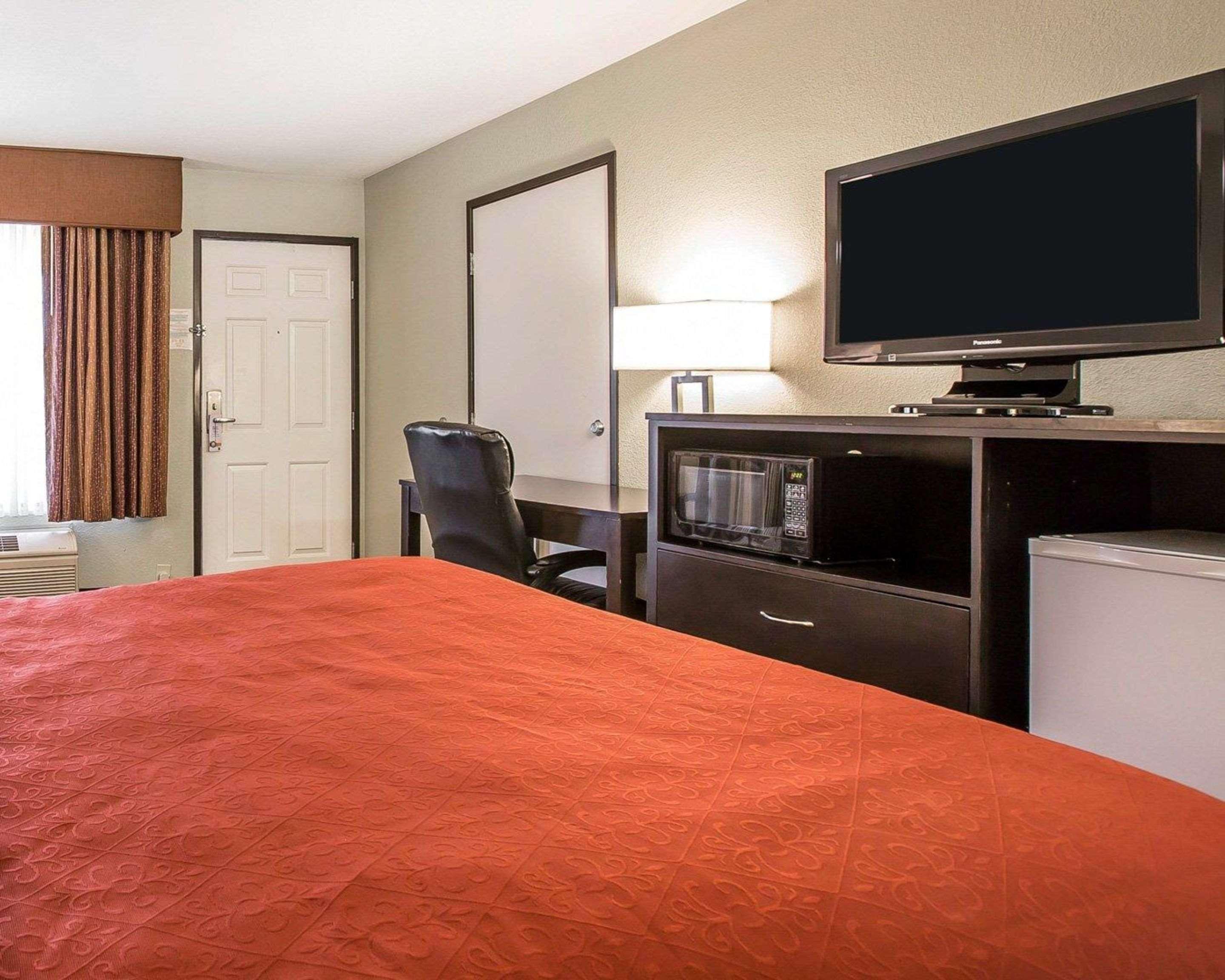 Quality Inn & Suites Woodland - Sacramento Airport Eksteriør billede