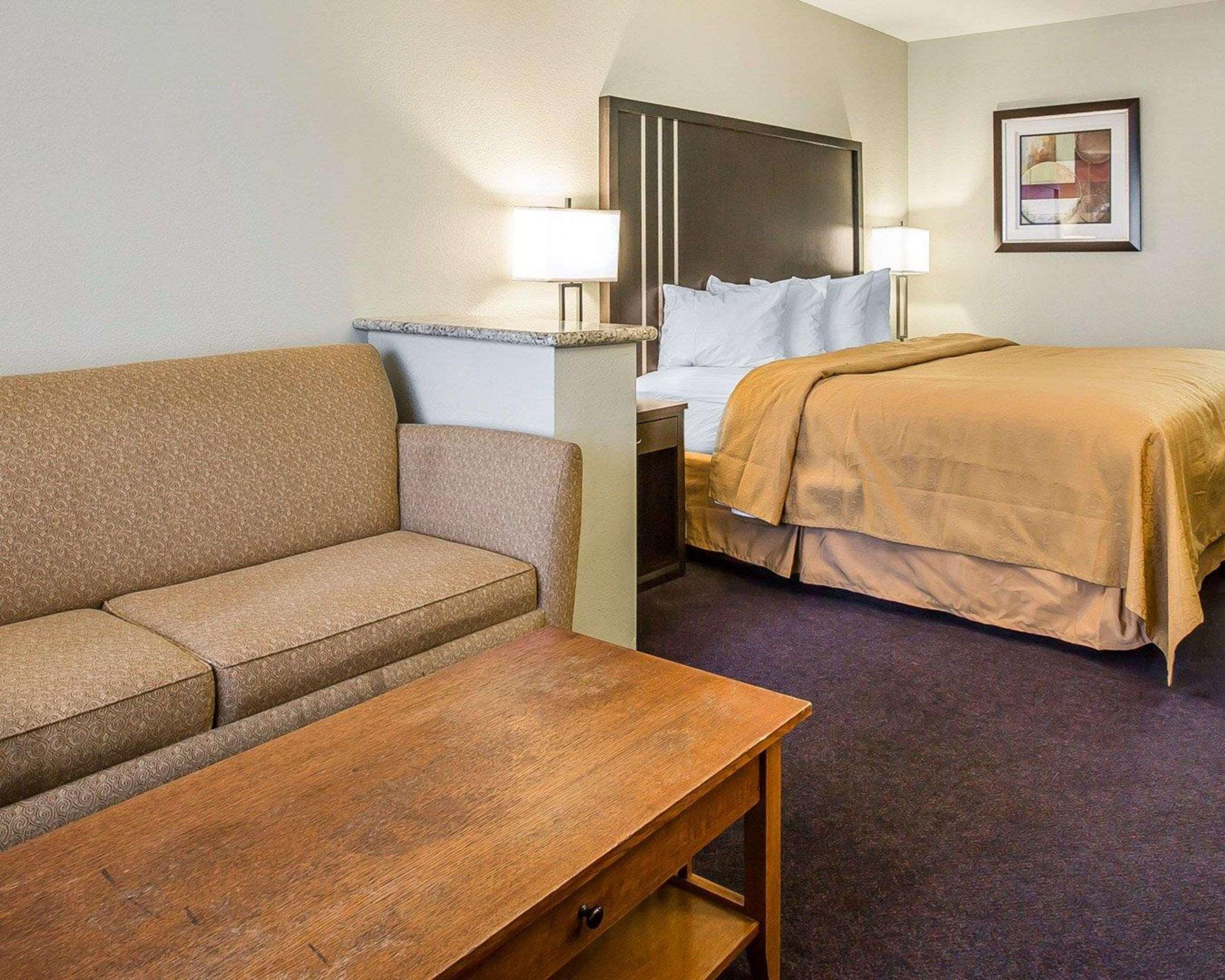Quality Inn & Suites Woodland - Sacramento Airport Eksteriør billede