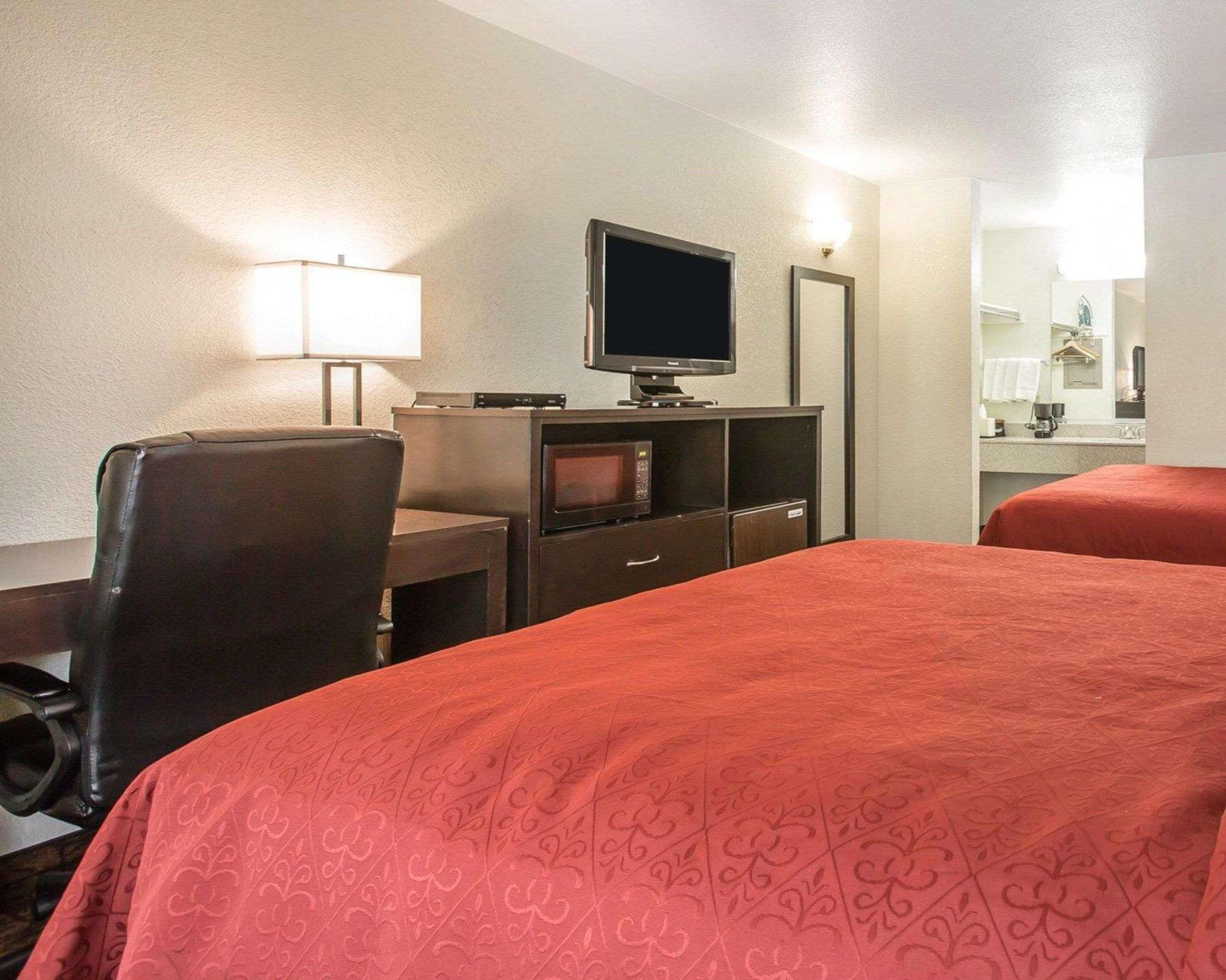 Quality Inn & Suites Woodland - Sacramento Airport Eksteriør billede