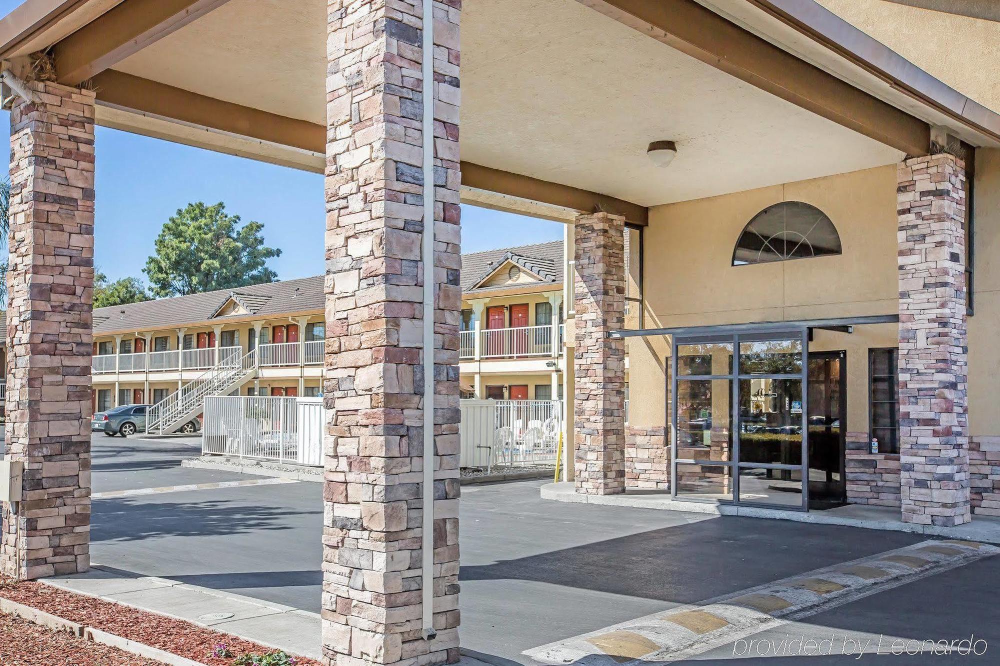 Quality Inn & Suites Woodland - Sacramento Airport Eksteriør billede