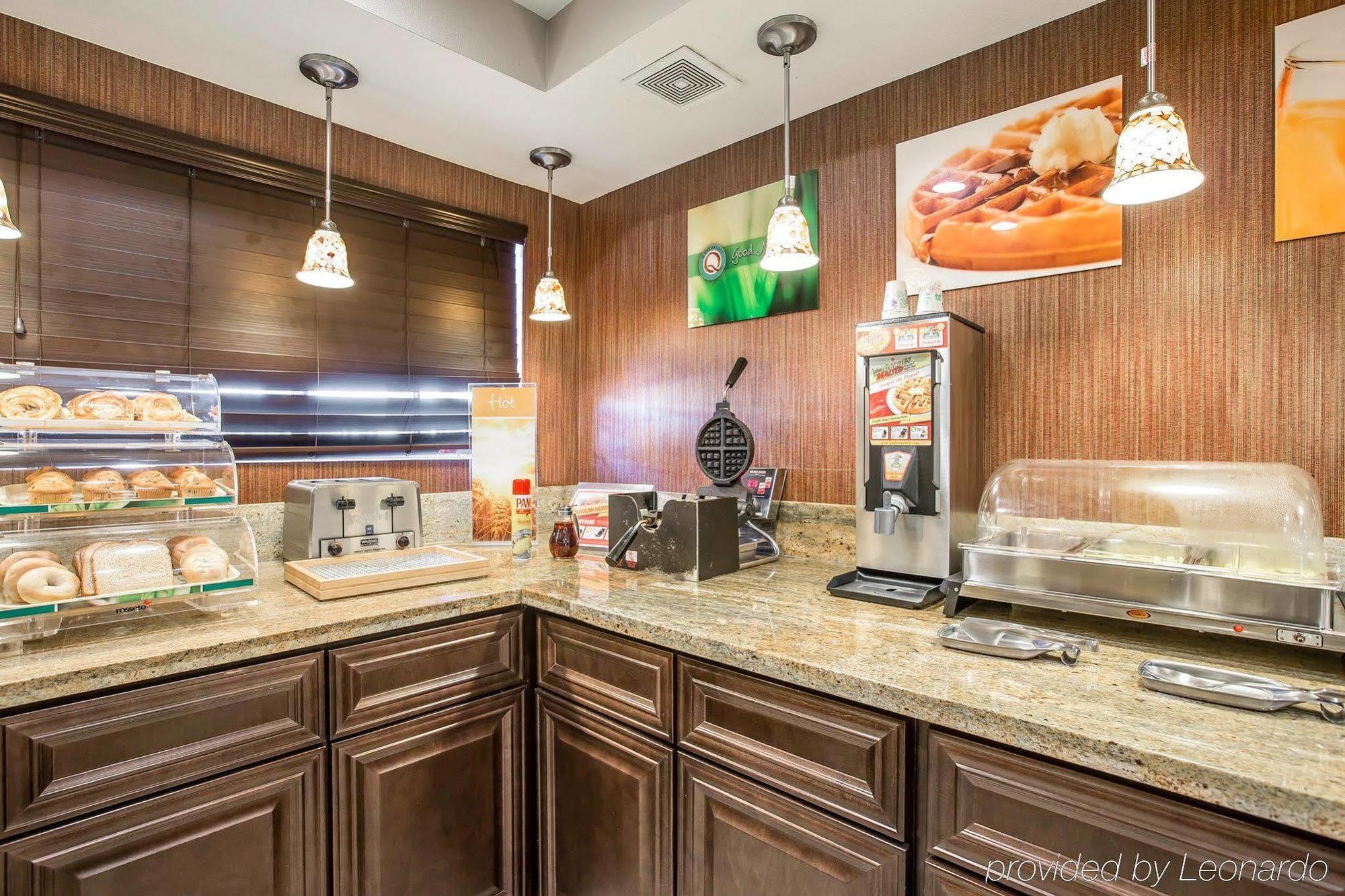 Quality Inn & Suites Woodland - Sacramento Airport Eksteriør billede