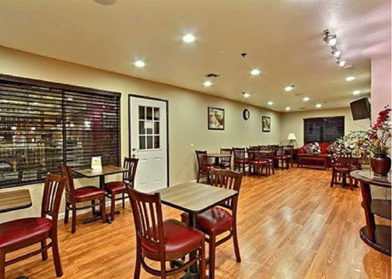 Quality Inn & Suites Woodland - Sacramento Airport Eksteriør billede